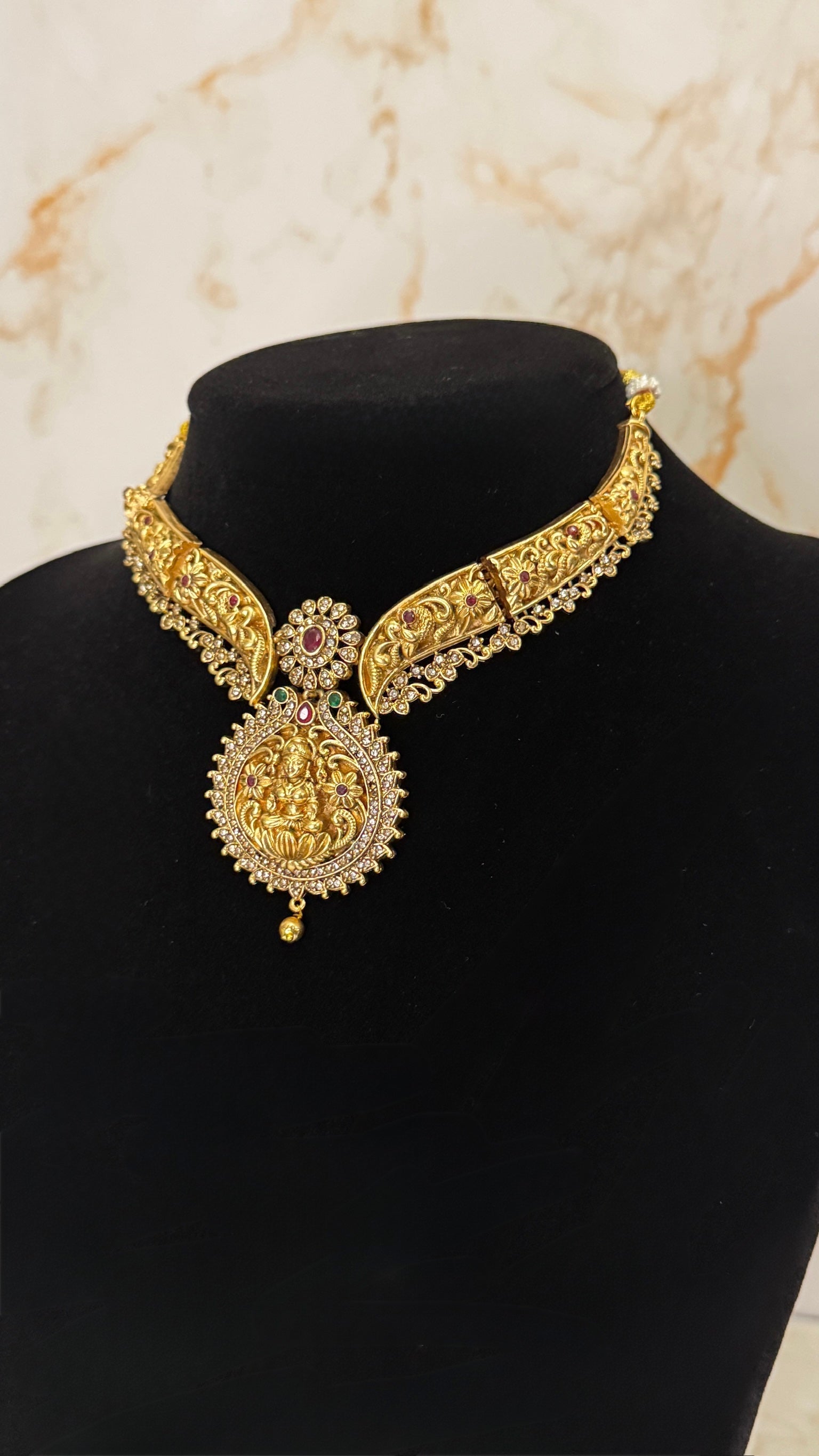 Temple Necklace Set